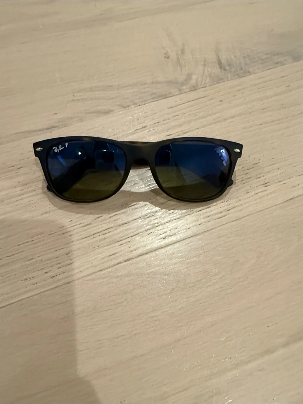 Ray-Ban New Wayfarer Polarized - Picture 1 of 5